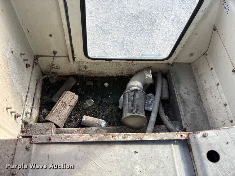 image for item EM6152 Elgin Pelican street sweeper