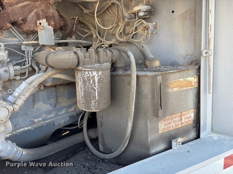 image for item EM6152 Elgin Pelican street sweeper