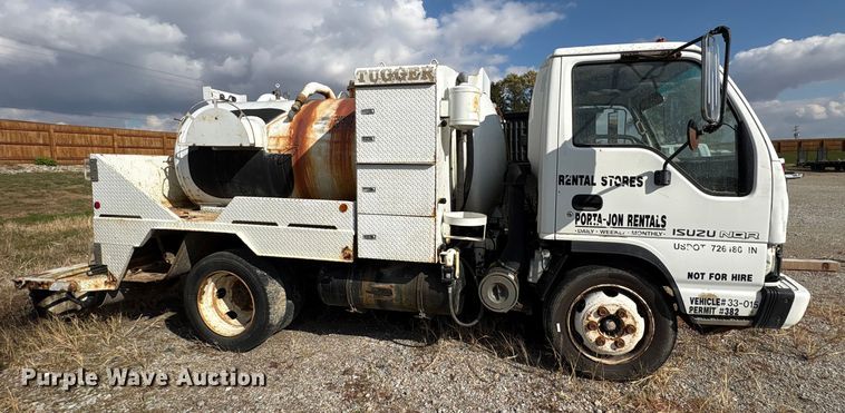 image for item EM6154 2000 Isuzu NQR vacuum truck