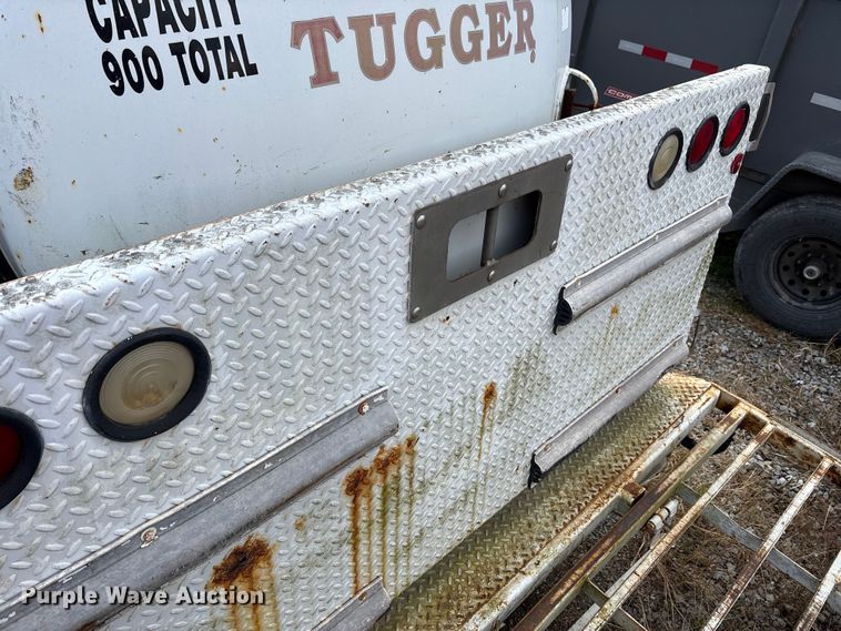 image for item EM6154 2000 Isuzu NQR vacuum truck