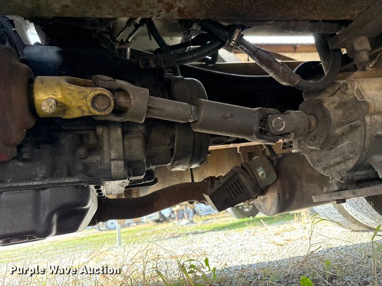 image for item EM6154 2000 Isuzu NQR vacuum truck