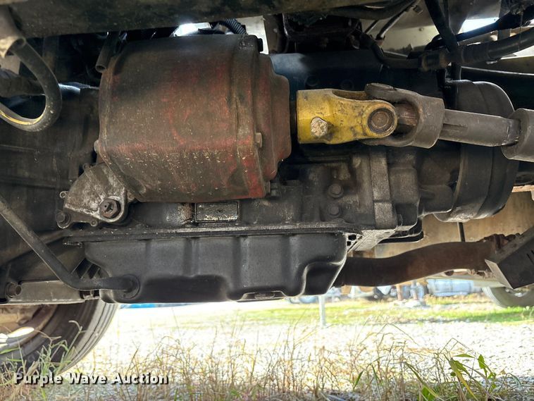 image for item EM6154 2000 Isuzu NQR vacuum truck