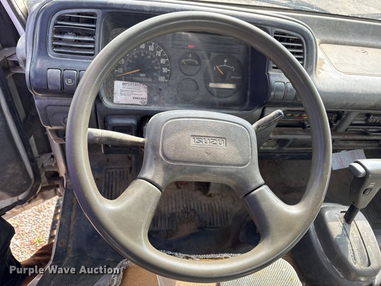 image for item EM6154 2000 Isuzu NQR vacuum truck