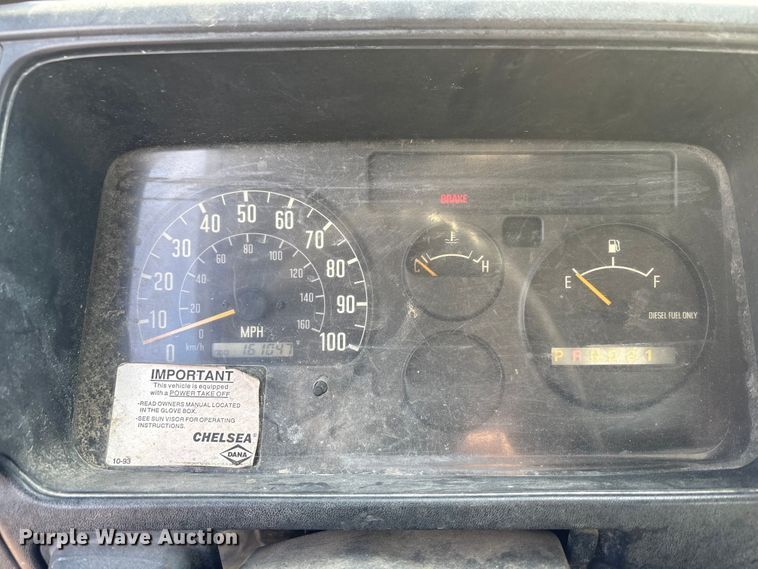 image for item EM6154 2000 Isuzu NQR vacuum truck