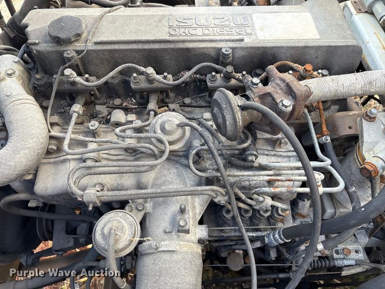 image for item EM6154 2000 Isuzu NQR vacuum truck