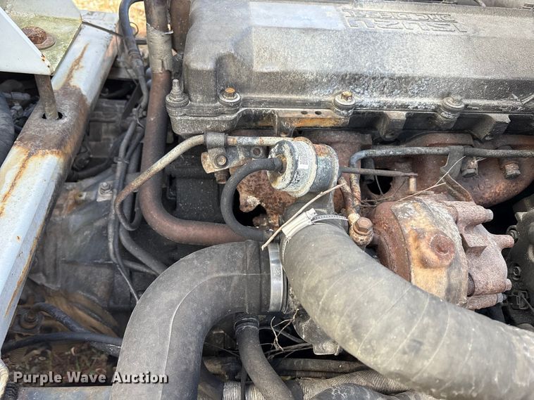 image for item EM6154 2000 Isuzu NQR vacuum truck