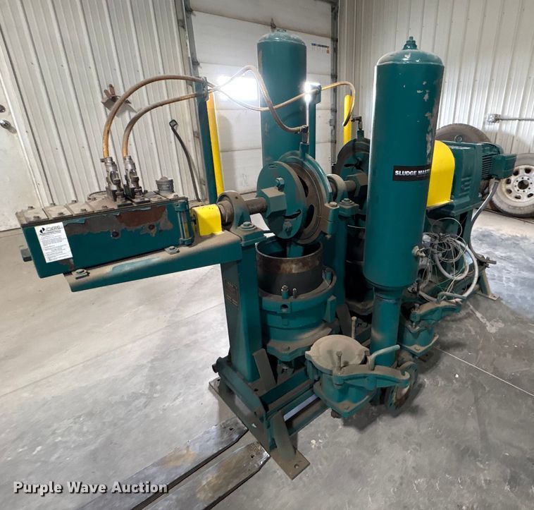 image for item EM6156 Wastecorp PE1142S8V sludge pump