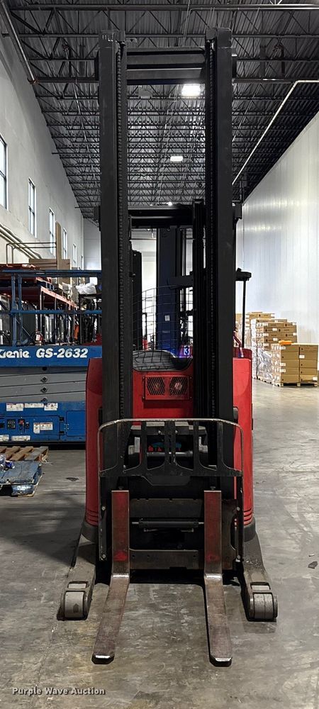 image for item EM6157 Raymond 750-R45TT forklift