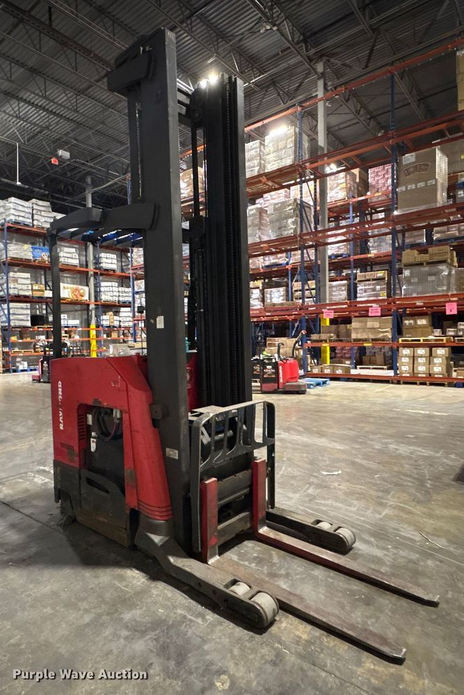 image for item EM6157 Raymond 750-R45TT forklift