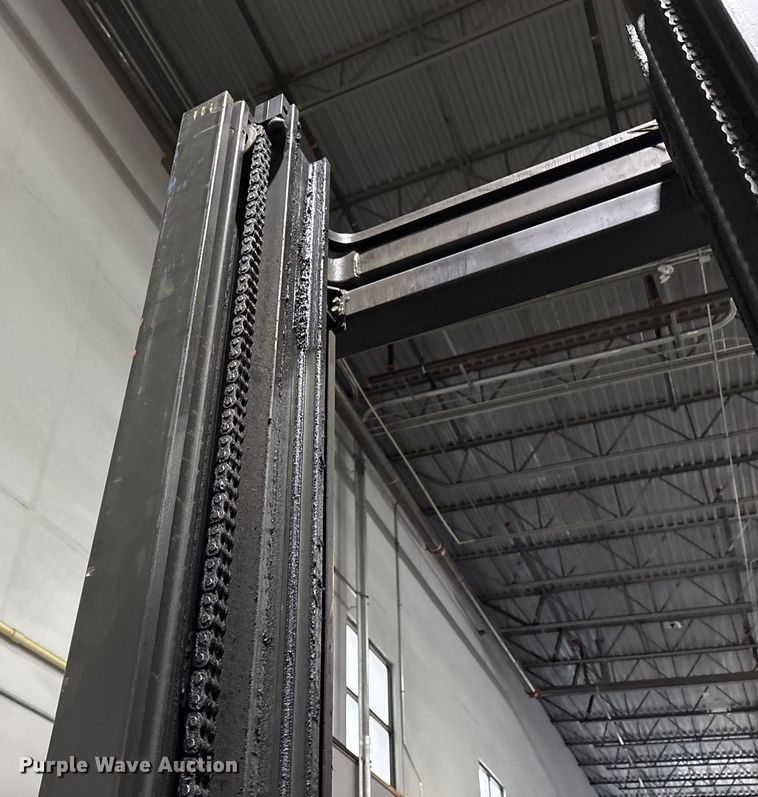 image for item EM6157 Raymond 750-R45TT forklift