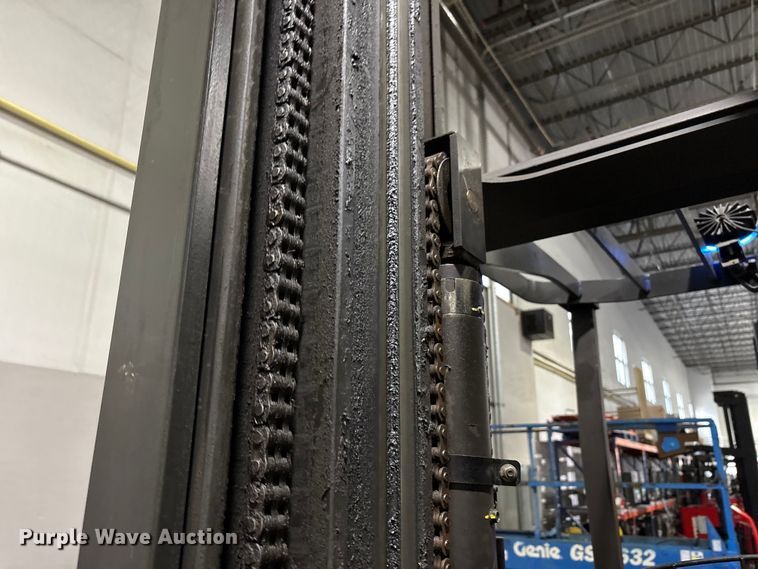 image for item EM6157 Raymond 750-R45TT forklift