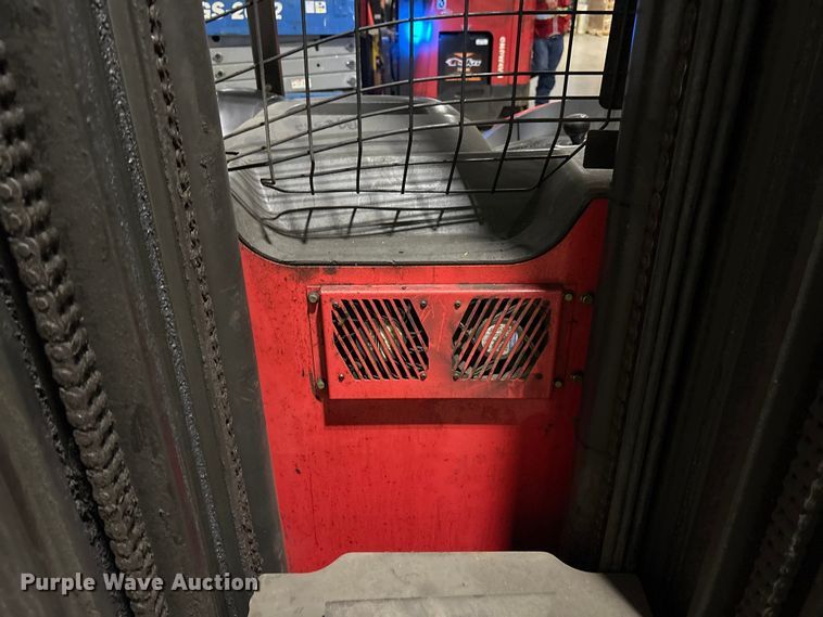 image for item EM6157 Raymond 750-R45TT forklift