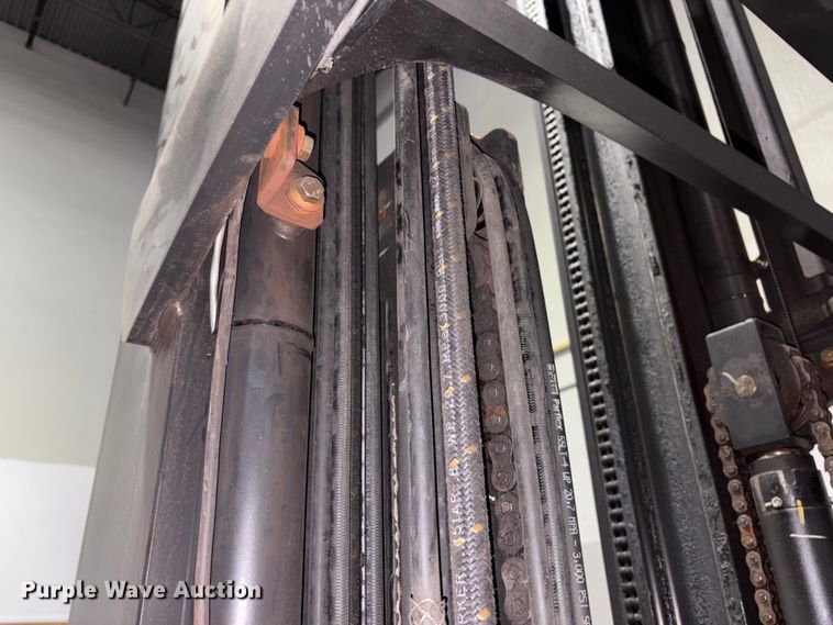 image for item EM6157 Raymond 750-R45TT forklift