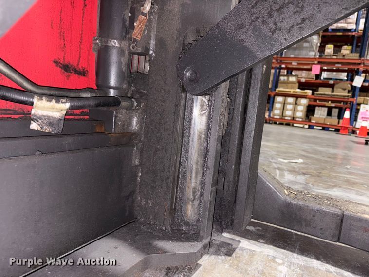 image for item EM6157 Raymond 750-R45TT forklift