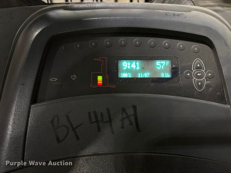 image for item EM6157 Raymond 750-R45TT forklift