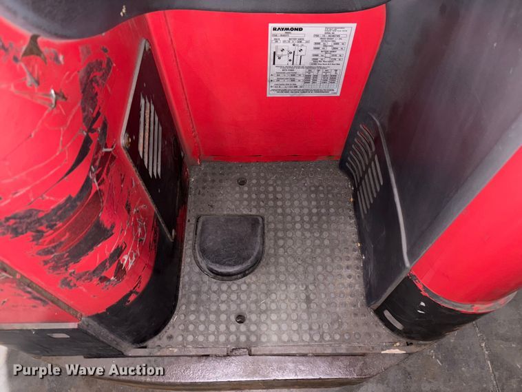 image for item EM6157 Raymond 750-R45TT forklift