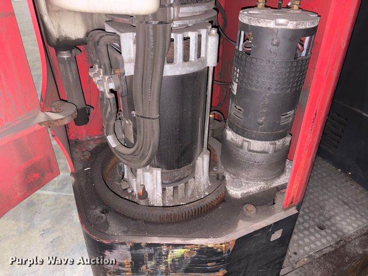 image for item EM6157 Raymond 750-R45TT forklift