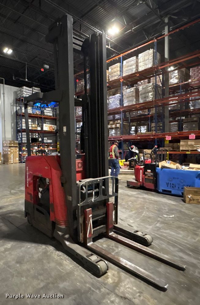 image for item EM6158 Raymond 750 - R45TT forklift