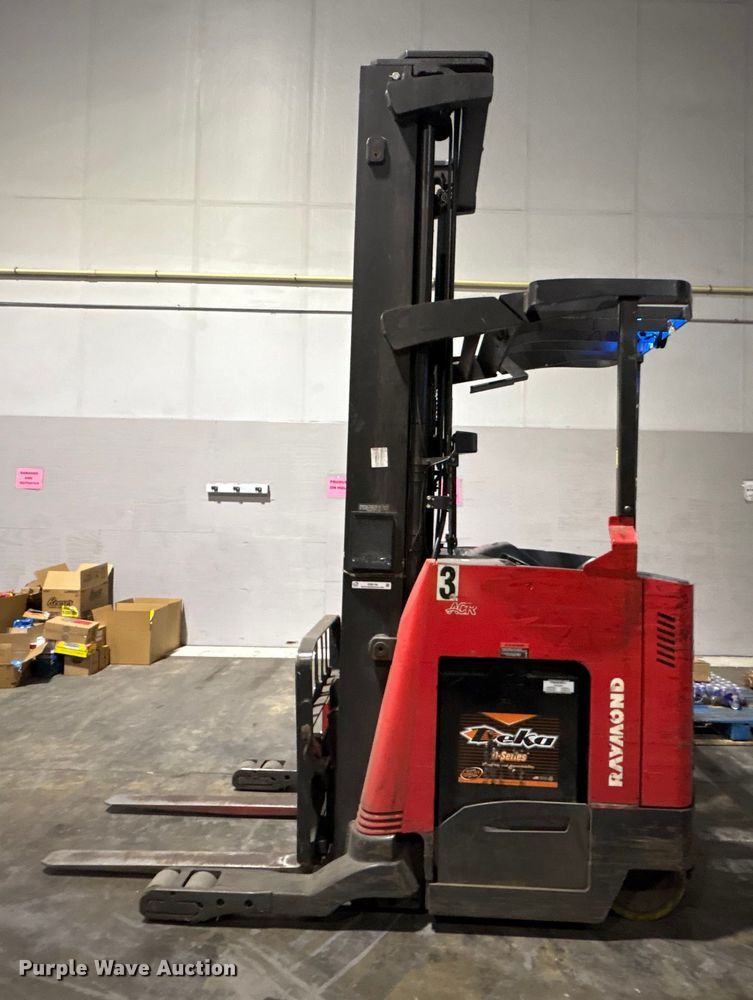 image for item EM6158 Raymond 750 - R45TT forklift