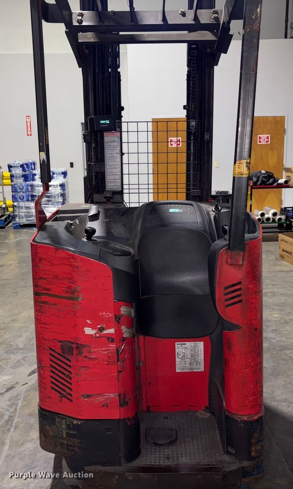 image for item EM6158 Raymond 750 - R45TT forklift
