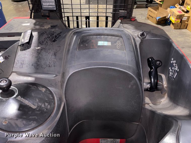 image for item EM6158 Raymond 750 - R45TT forklift