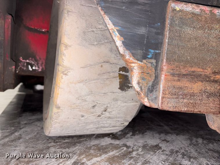 image for item EM6158 Raymond 750 - R45TT forklift