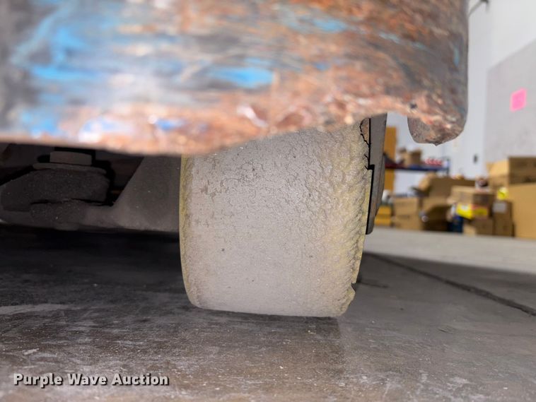 image for item EM6158 Raymond 750 - R45TT forklift