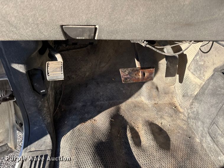 image for item EM8462 2007 Chevrolet Silverado 2500HD pickup truck