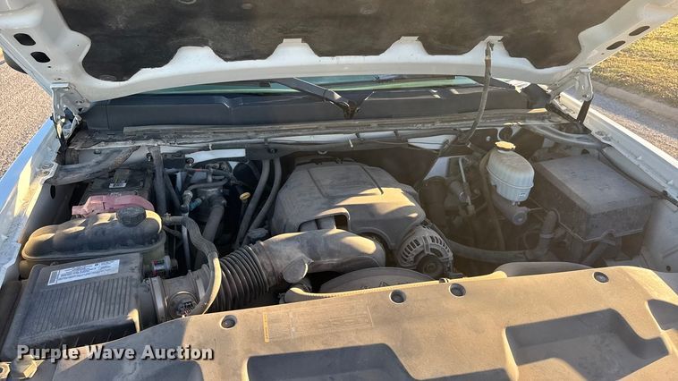 image for item EM8462 2007 Chevrolet Silverado 2500HD pickup truck