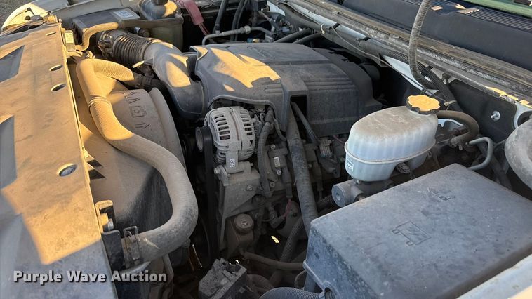 image for item EM8462 2007 Chevrolet Silverado 2500HD pickup truck