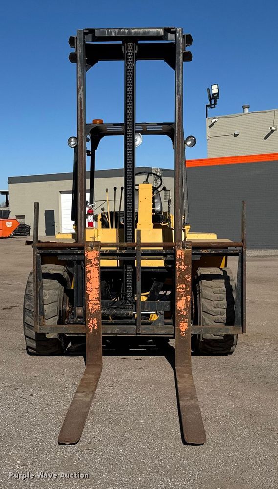 image for item EM8468 1991 Caterpillar R80 forklift