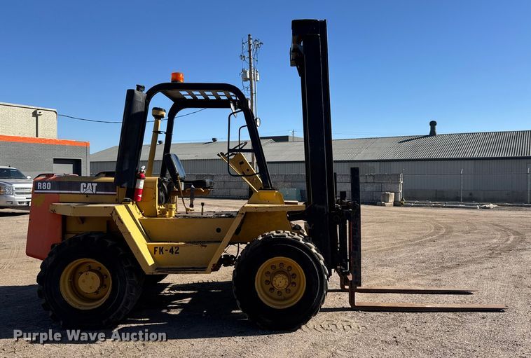 image for item EM8468 1991 Caterpillar R80 forklift