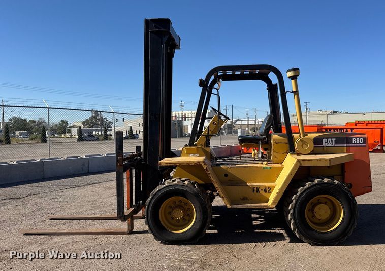 image for item EM8468 1991 Caterpillar R80 forklift