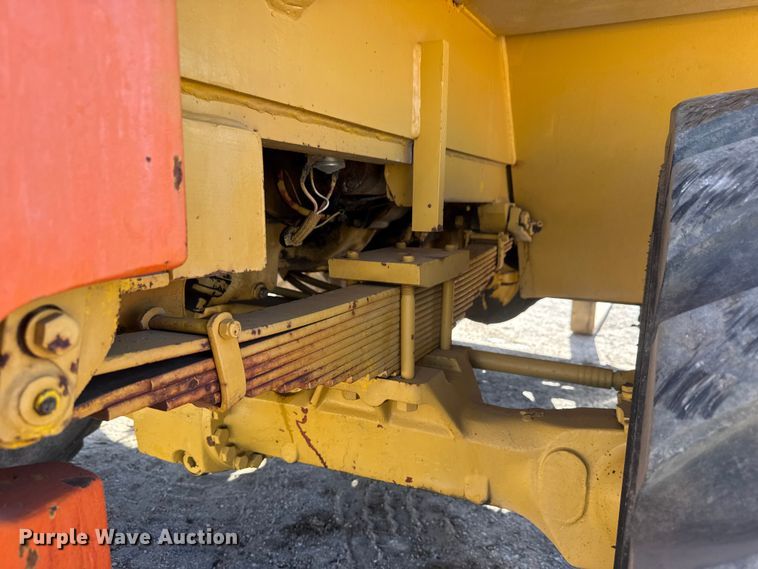 image for item EM8468 1991 Caterpillar R80 forklift