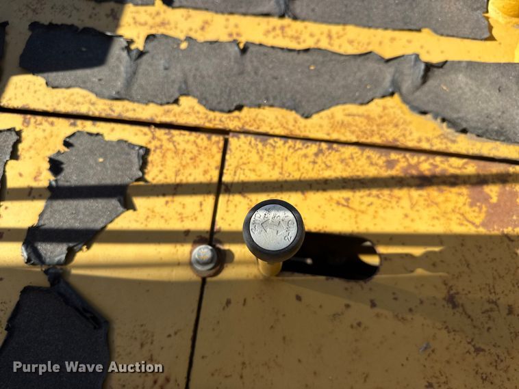 image for item EM8468 1991 Caterpillar R80 forklift