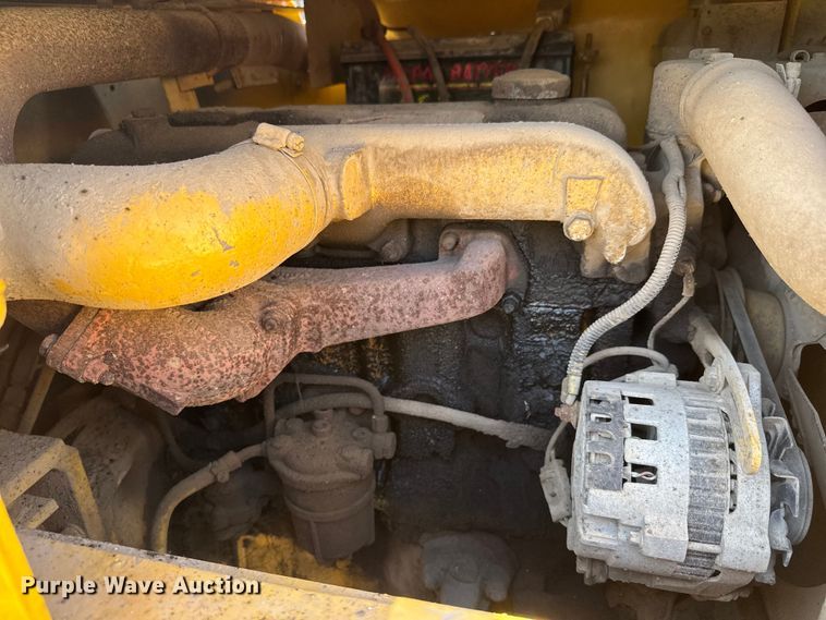 image for item EM8468 1991 Caterpillar R80 forklift