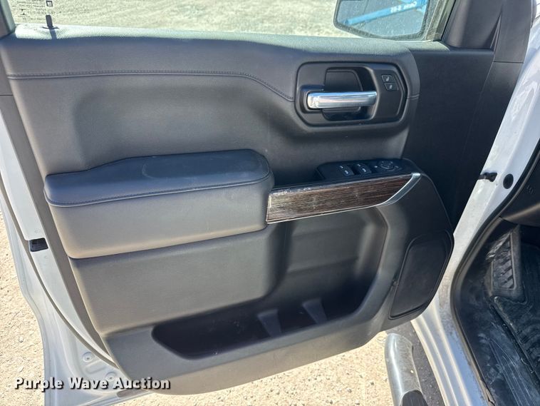 image for item EM8474 2020 GMC Sierra 1500 Crew Cab pickup truck