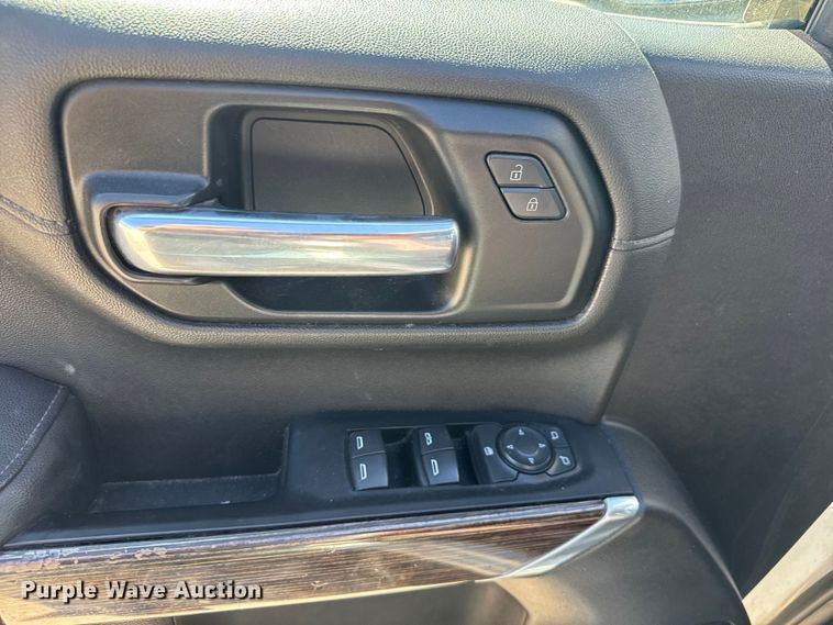 image for item EM8474 2020 GMC Sierra 1500 Crew Cab pickup truck