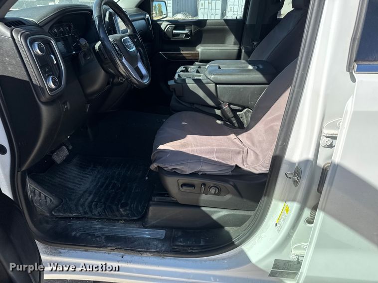 image for item EM8474 2020 GMC Sierra 1500 Crew Cab pickup truck