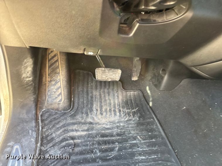 image for item EM8474 2020 GMC Sierra 1500 Crew Cab pickup truck