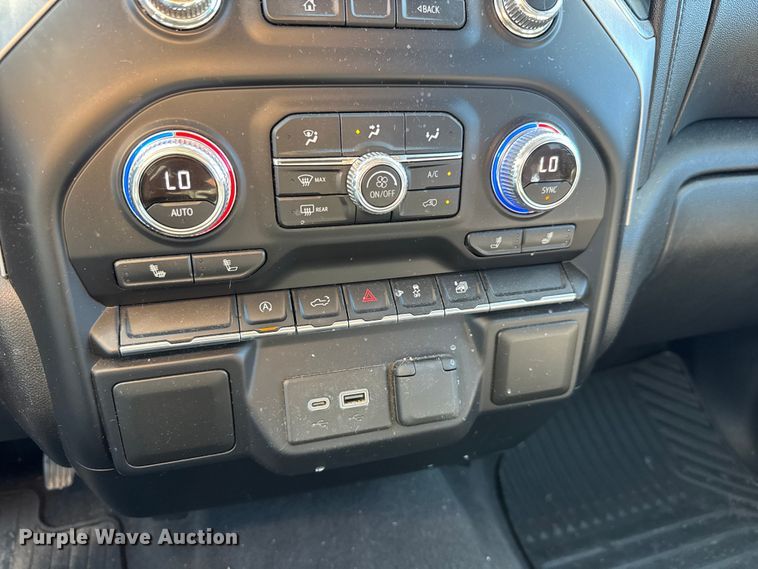 image for item EM8474 2020 GMC Sierra 1500 Crew Cab pickup truck