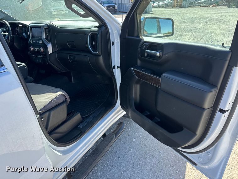 image for item EM8474 2020 GMC Sierra 1500 Crew Cab pickup truck