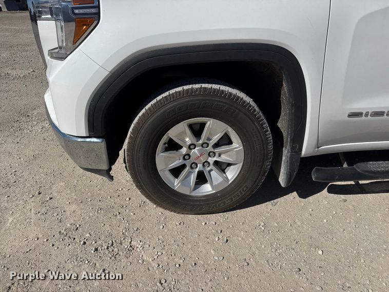 image for item EM8474 2020 GMC Sierra 1500 Crew Cab pickup truck