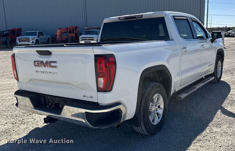 image for item EM8476 2020 GMC Sierra 1500 Crew Cab pickup truck