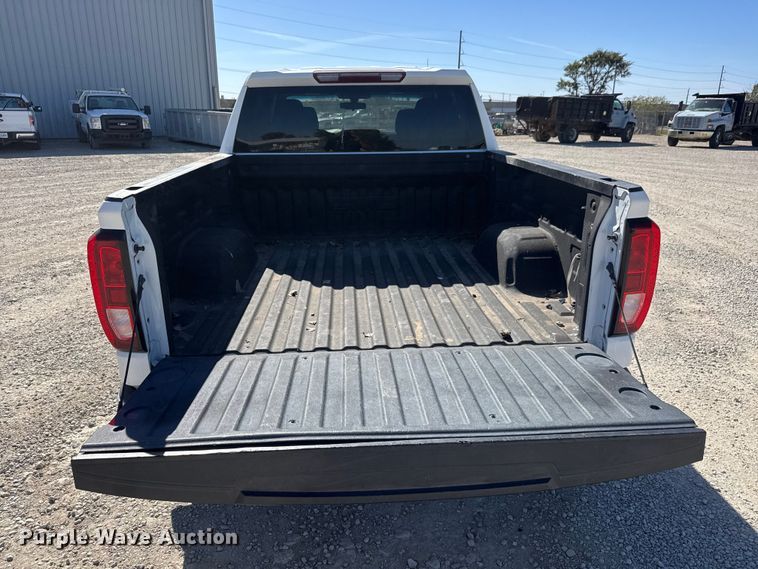 image for item EM8476 2020 GMC Sierra 1500 Crew Cab pickup truck
