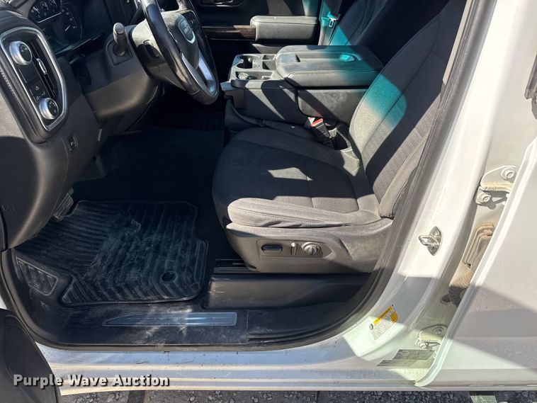 image for item EM8476 2020 GMC Sierra 1500 Crew Cab pickup truck