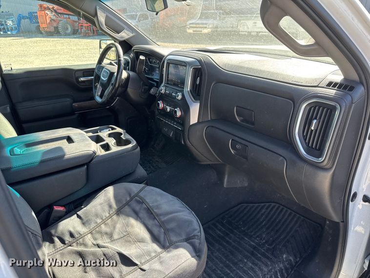 image for item EM8476 2020 GMC Sierra 1500 Crew Cab pickup truck