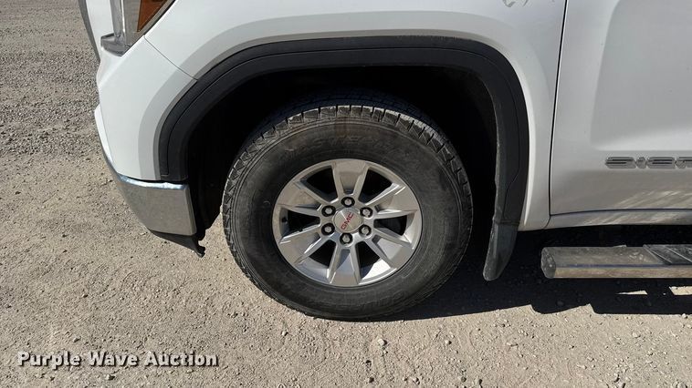 image for item EM8476 2020 GMC Sierra 1500 Crew Cab pickup truck