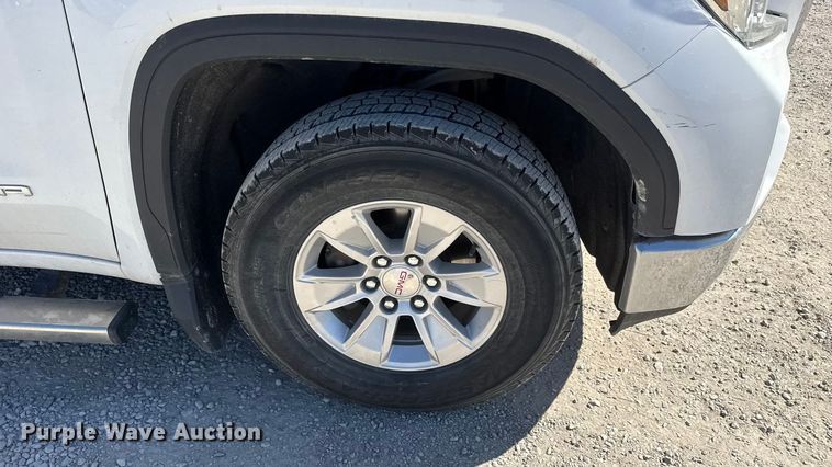 image for item EM8476 2020 GMC Sierra 1500 Crew Cab pickup truck