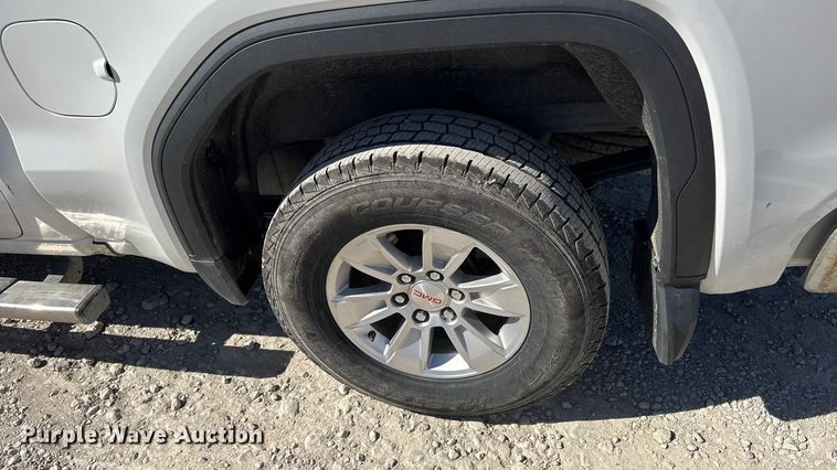 image for item EM8476 2020 GMC Sierra 1500 Crew Cab pickup truck